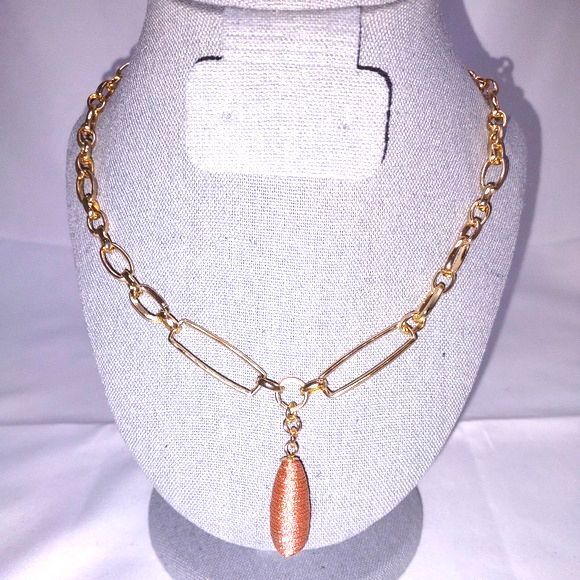 Costume Gold Necklace With Threaded Pendant 24". NWOT - Picture 1 of 3